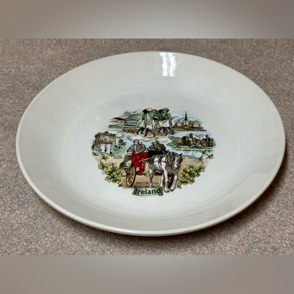 Vintage Style Ireland Porcelain Souvenir Plate - Rare Irish Keepsake, Sweet Deal
